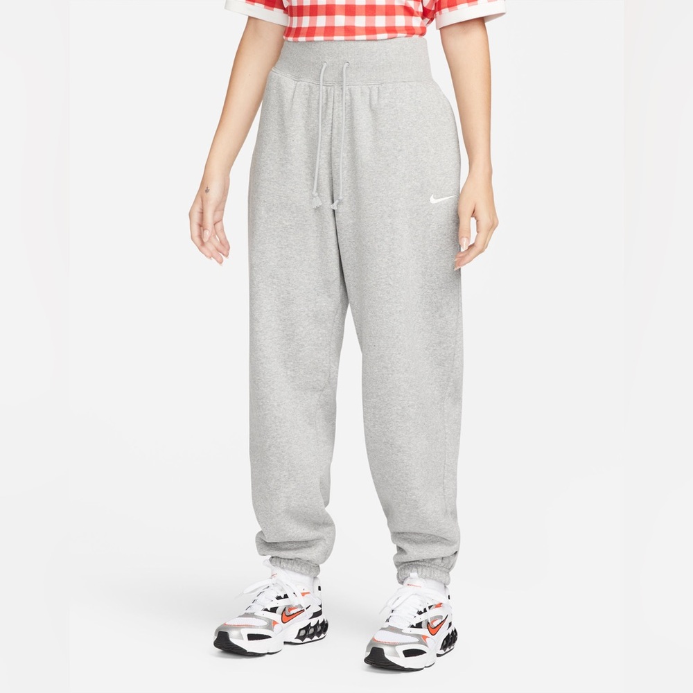 Nike Phoenix Fleece High-Waisted Oversized French Terry Pants in Gray